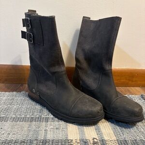 Sorel Major pull on  Black/gray Suede Boots